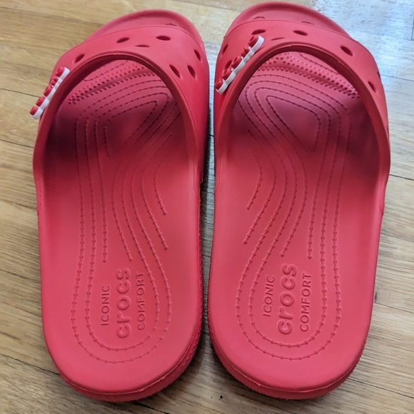 Crocs Red Slides. Barely Used. In Great Condition. Size M 13 - Picture 3 of 8